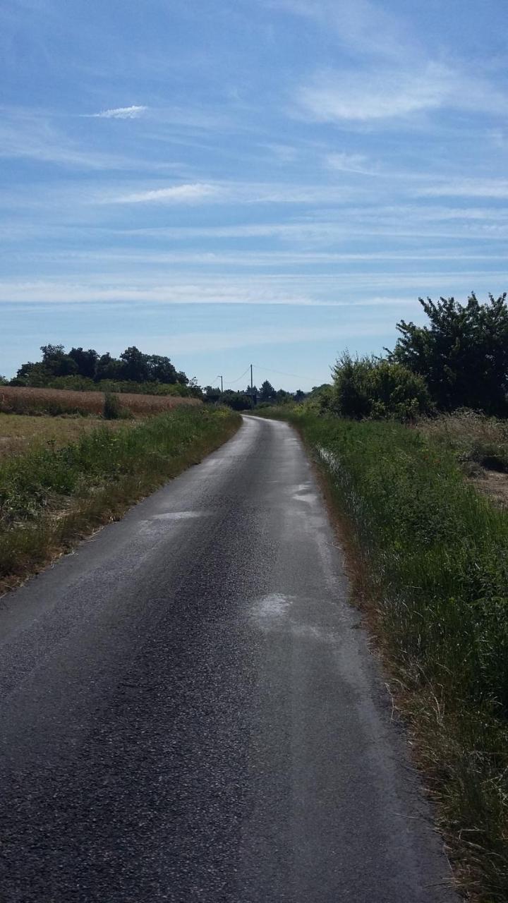 Gite-Civray-De-Touraine Maison De Denise Buitenkant foto